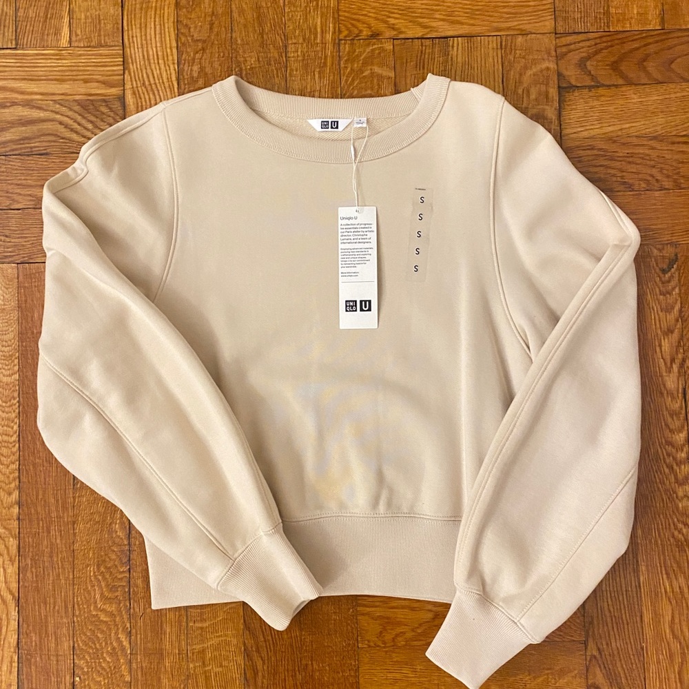 NWT Uniqlo U cream cropped sweatshirt Size S